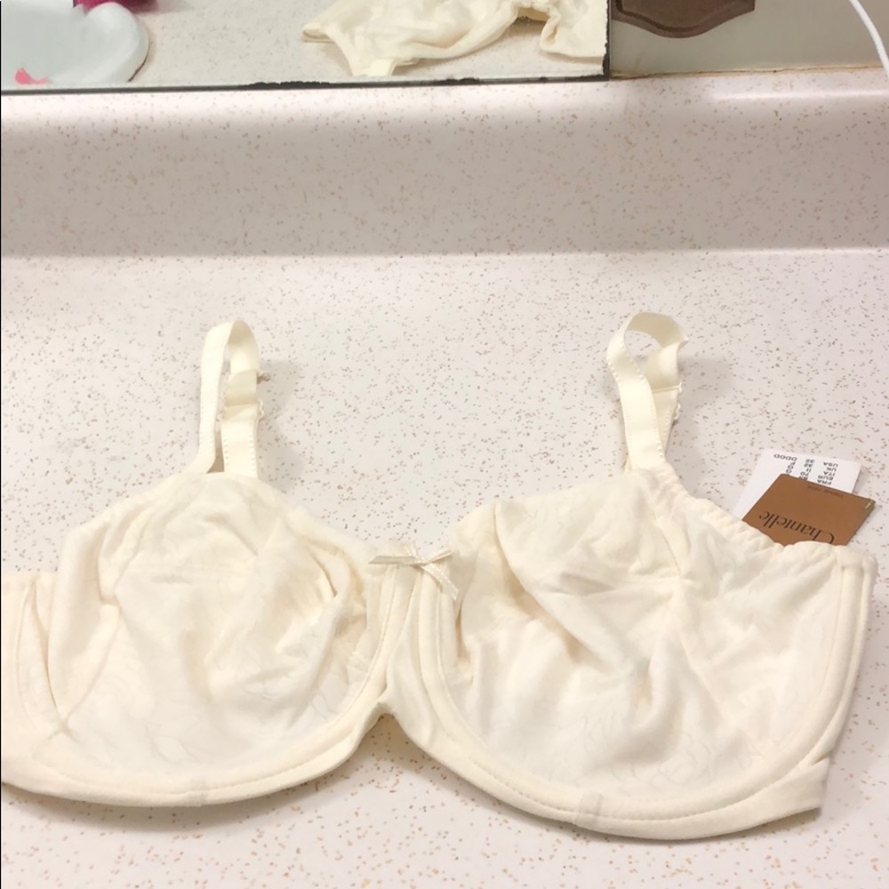 Brand new Chantelle Bra